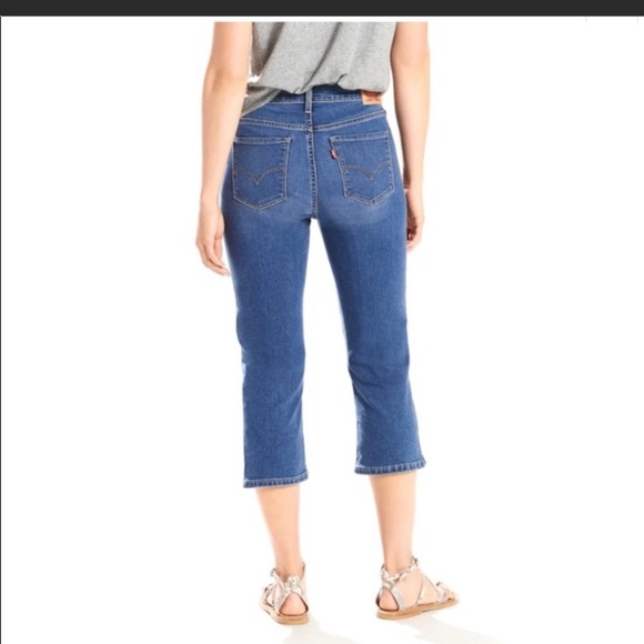 Levi's Denim - Levi’s Classic Capri Jeans Sz 10